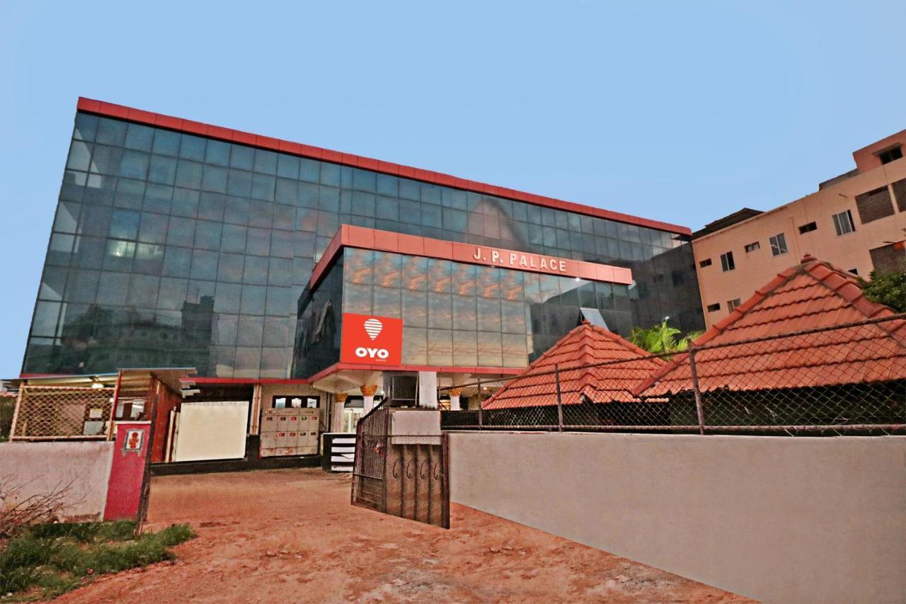 Oyo J P Palace Hotel Dod Ballāpur Eksteriør billede